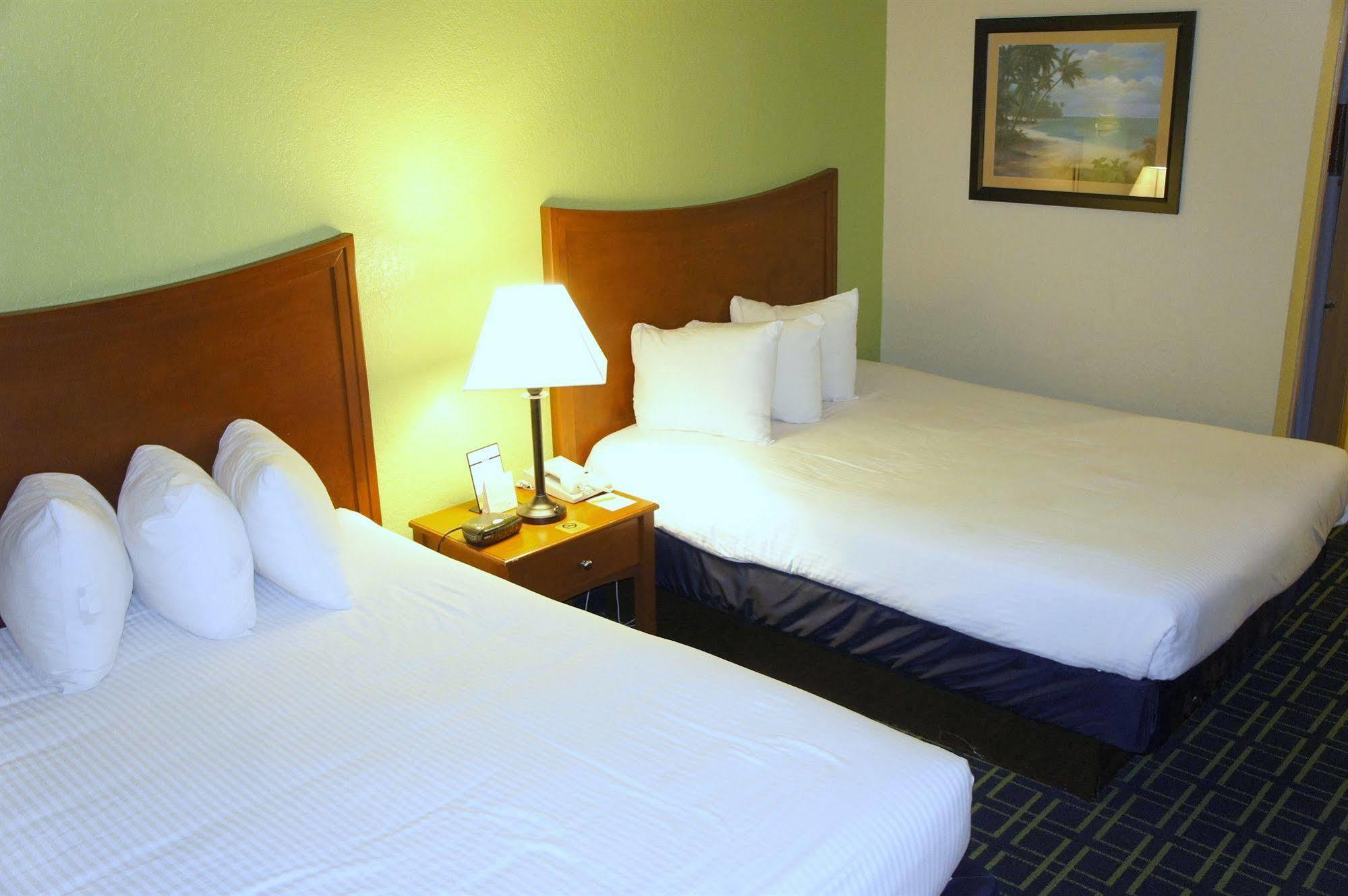 Emerald Coast Inn & Suites Fort Walton Beach Zewnętrze zdjęcie